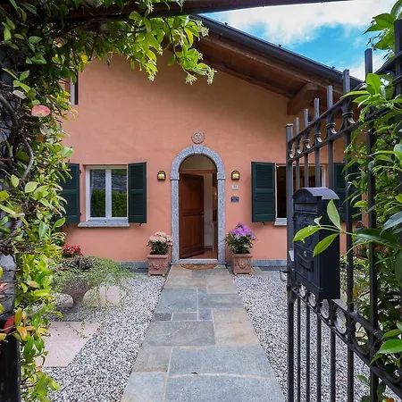 Villa Della Romantica