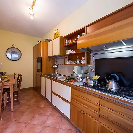 Villa Della Romantica